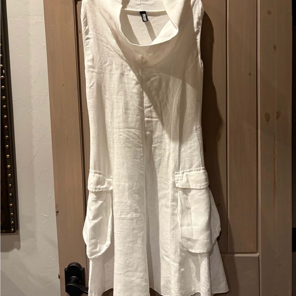 Inrzio White Sleeveless Cowl Neck Sundress